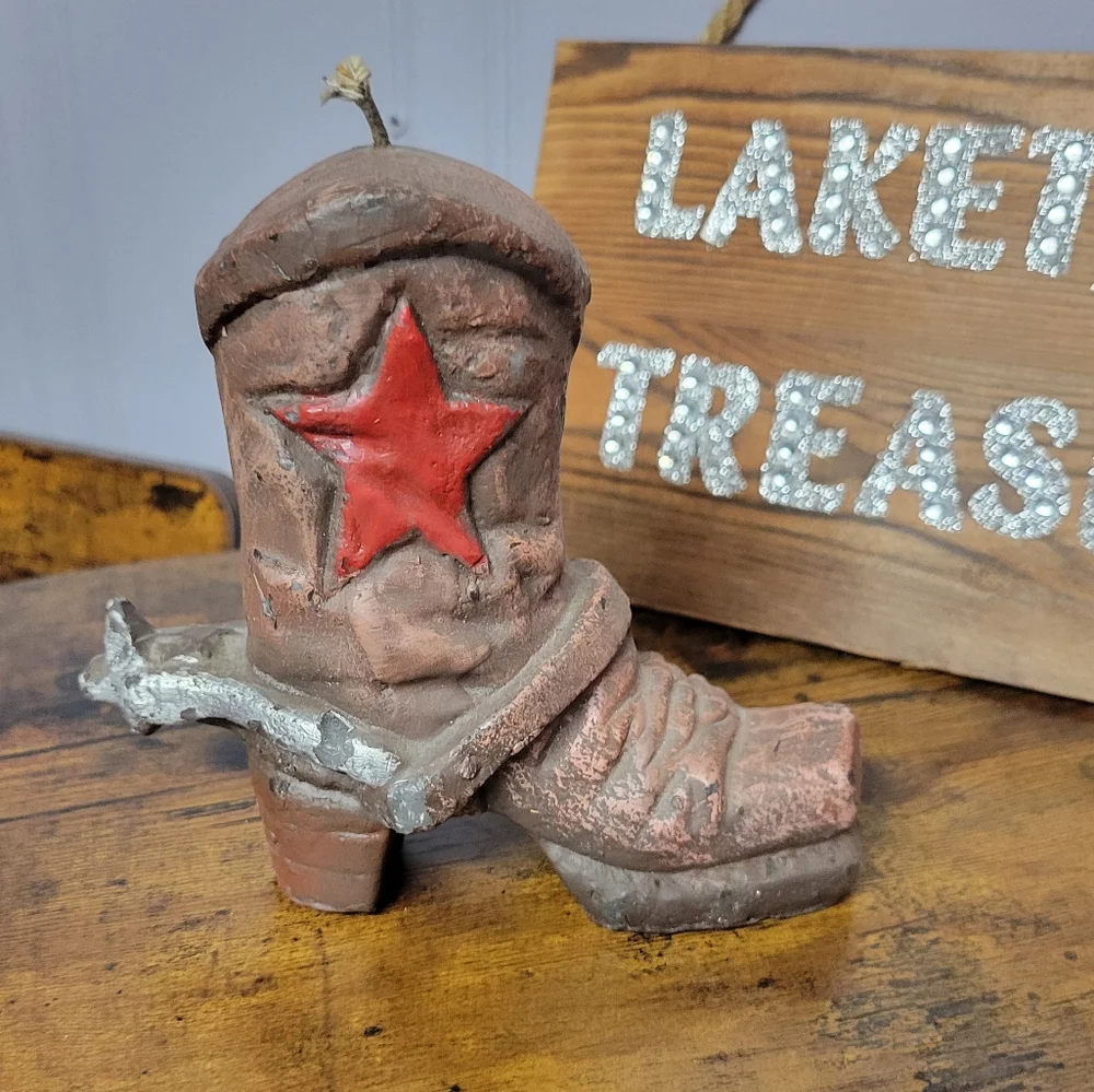 Vintage Rustic Cowboy Boot candle with Red Star super cute - Picture 5 of 12